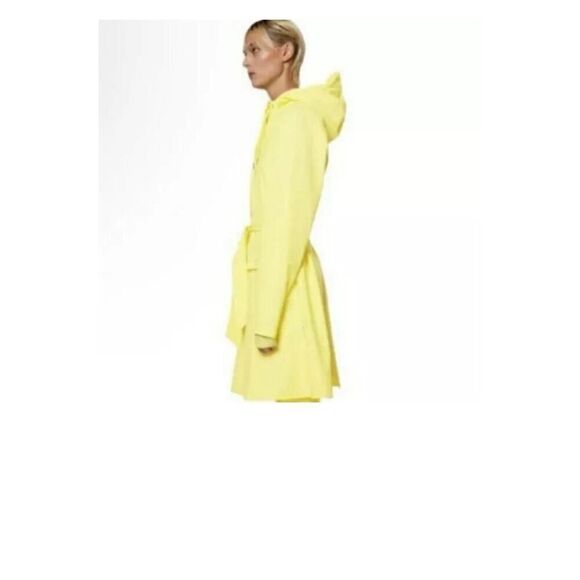 RAINS Curve Women's Waterproof Jacket Size XSmall Straw Yellow MSRP $140 NWT - Picture 4 of 5